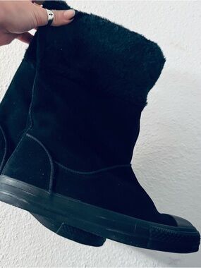 Converse Women's Black Faux-Fur Mid-Calf Winter Boots